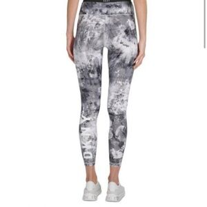 DKNY Womens Cosmos Blue Tie Dye Print 7/8 Length Leggings medium